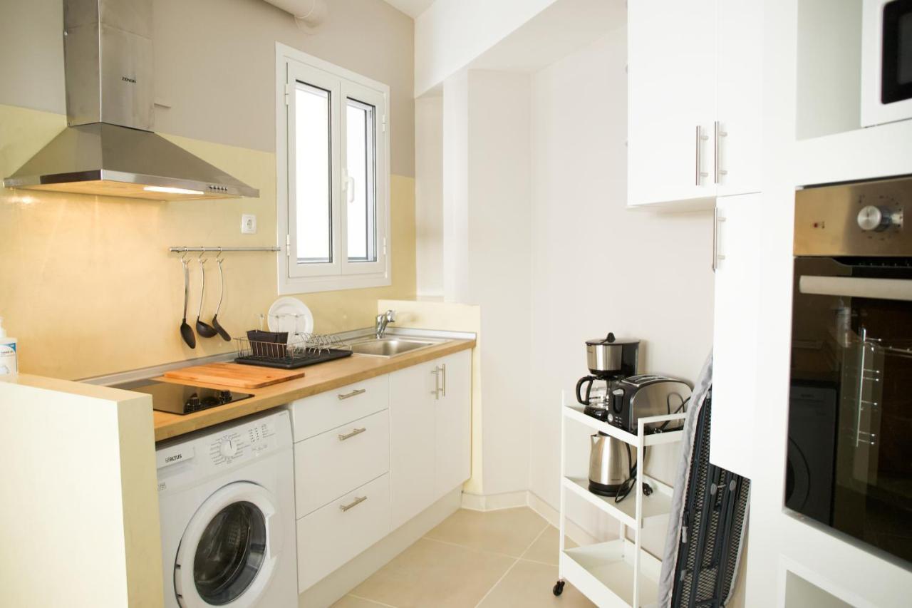 Praxitelis Luxury Apartments Athen Eksteriør bilde