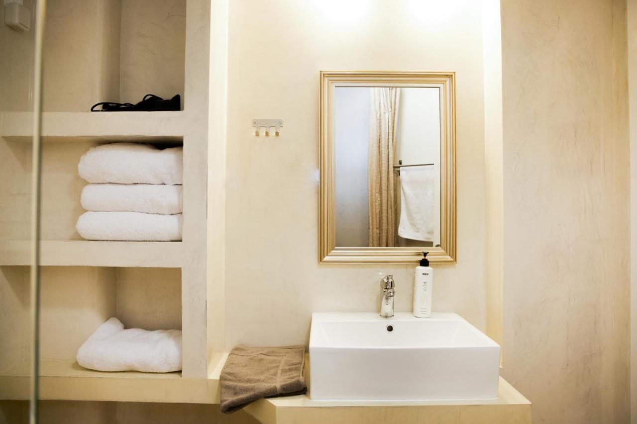 Praxitelis Luxury Apartments Athen Eksteriør bilde